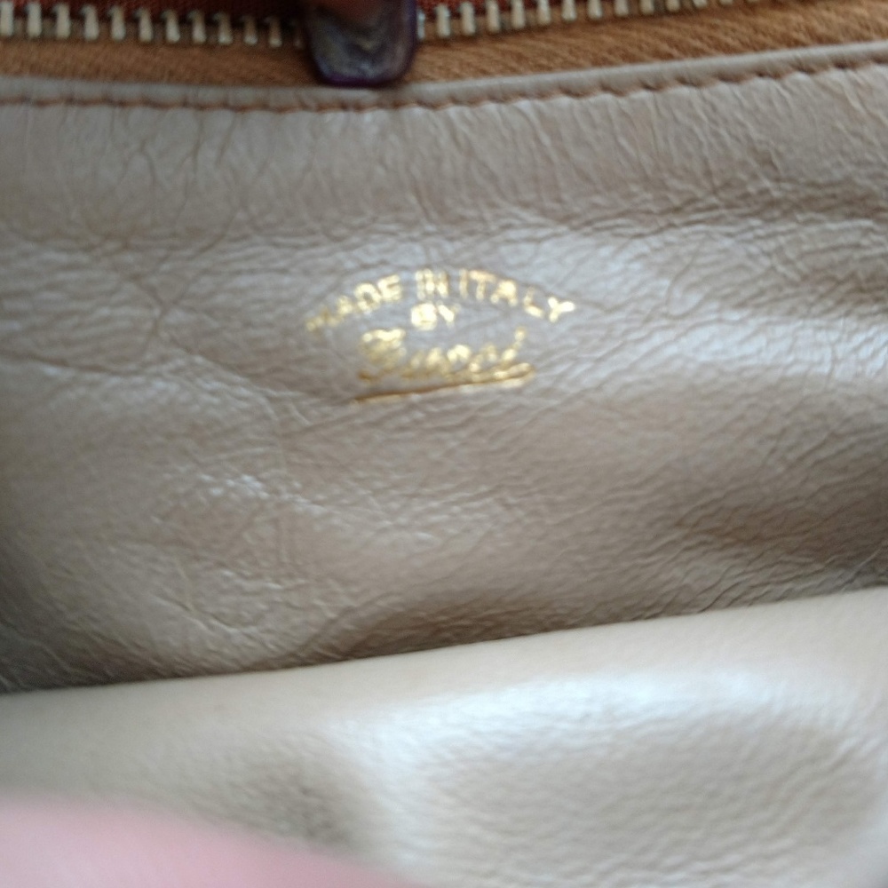 Beige Suede Vintage Gucci Shoulder Bag Purse - Picture 4 of 6